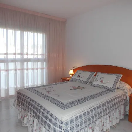 Апартаменты Apartamento Esther Piscina Compartida