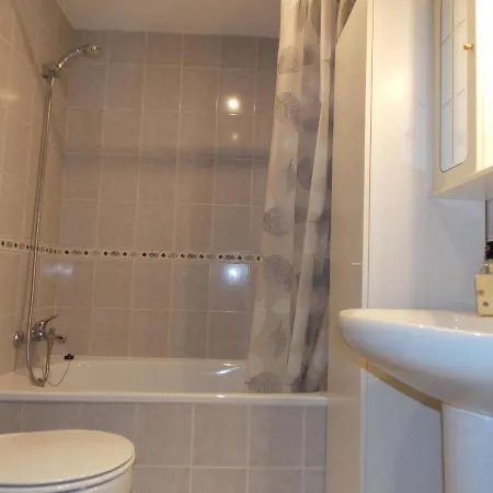 Apartamento Esther Piscina Compartida Apartamento *